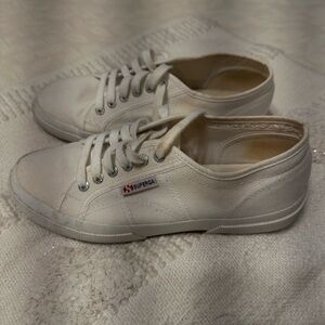 Superga canvas sneaker